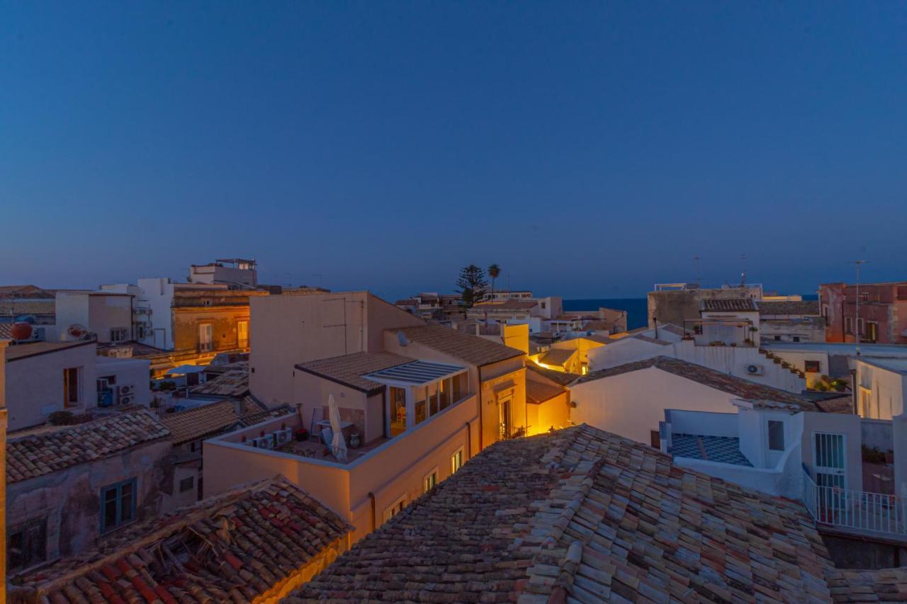 Maison Rouge Ortigia Сиракуза Екстериор снимка