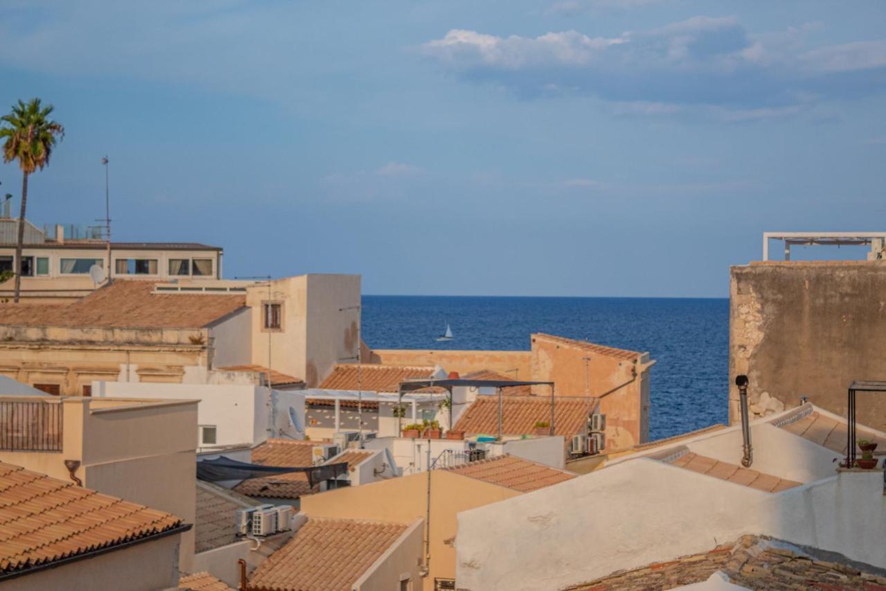 Maison Rouge Ortigia Сиракуза Екстериор снимка