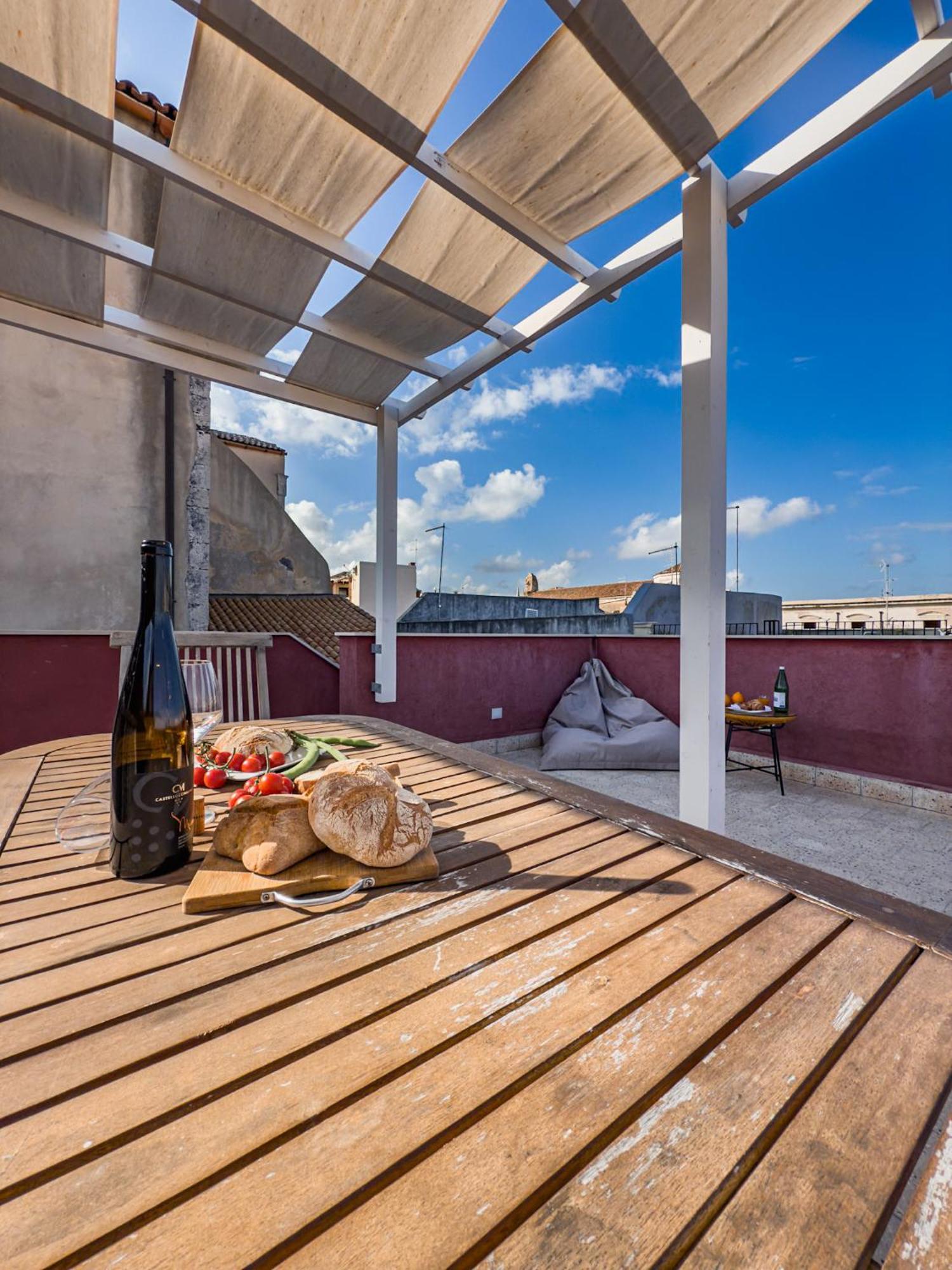 Maison Rouge Ortigia Сиракуза Екстериор снимка